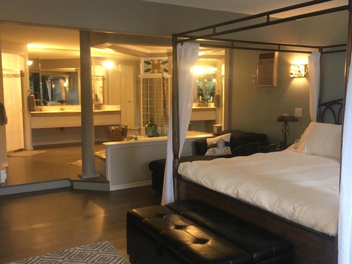 Long Lake Waterfront Bed And Breakfast Nanaïmo Extérieur photo