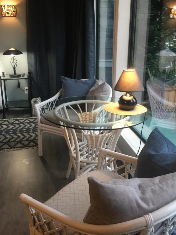 Long Lake Waterfront Bed And Breakfast Nanaïmo Extérieur photo
