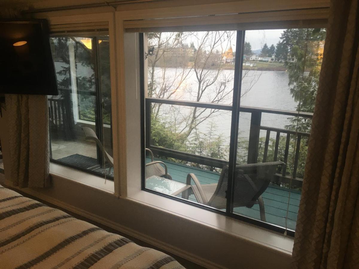 Long Lake Waterfront Bed And Breakfast Nanaïmo Extérieur photo